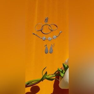 Chic Rose Gold Floral Jewelry Set